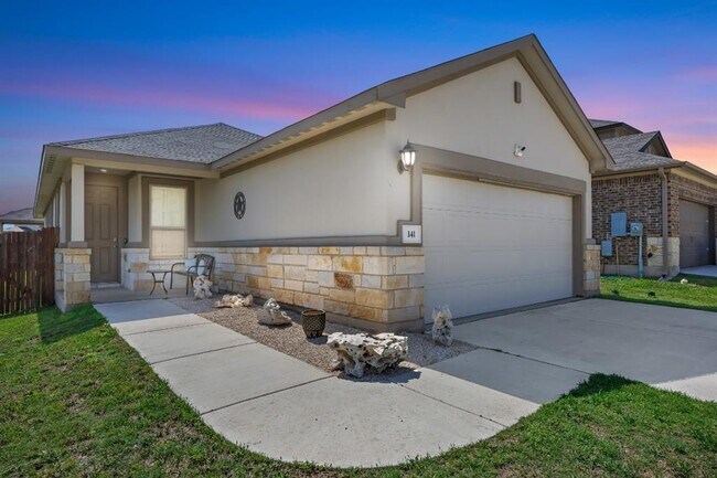 Primary Photo - 141 Tucana St