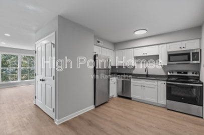 Building Photo - 400 Gallery Ln