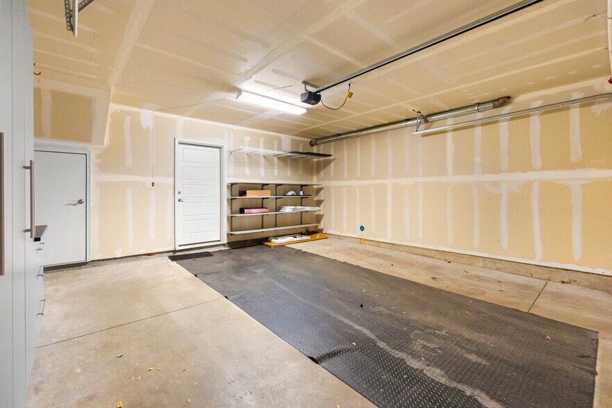 Building Photo - 2051 N Downing St