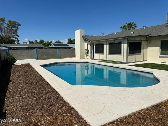 Building Photo - 4639 W Ruth Ave