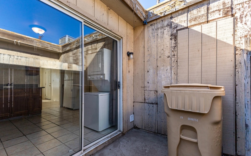 Building Photo - 6742 W Palmaire Ave