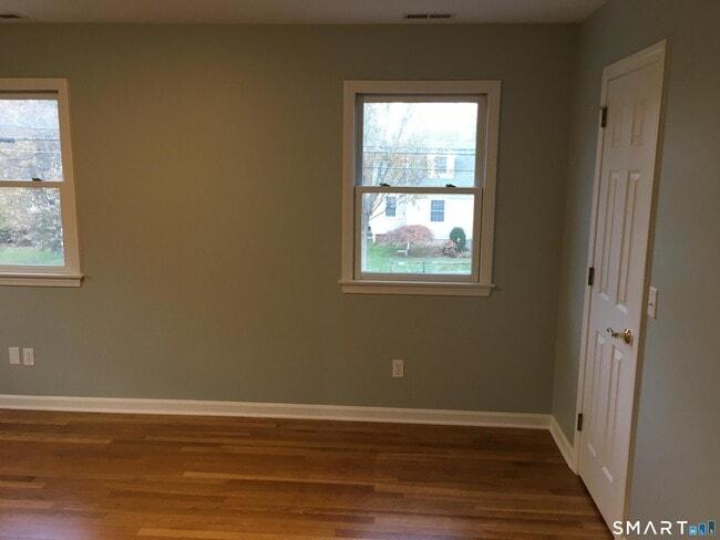 Building Photo - 211 Hunyadi Ave