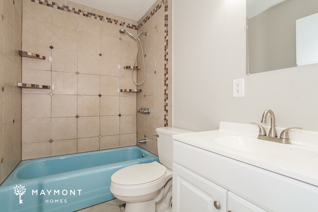 Building Photo - 4429 Valence Dr