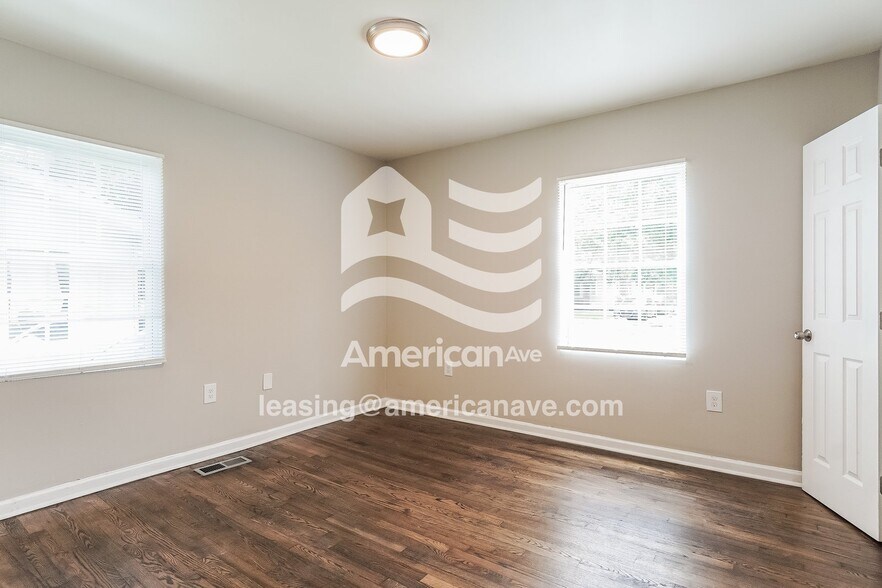 Building Photo - 7020 1st Ave S