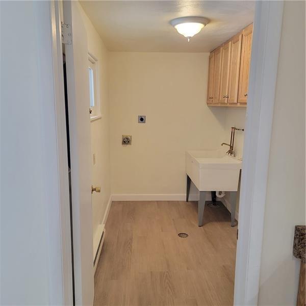 Building Photo - 890 Monaca Rd