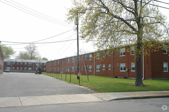 Building Photo - West End Gardens