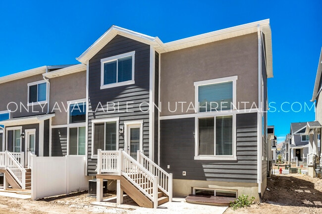 Building Photo - 1736 N 3720 W