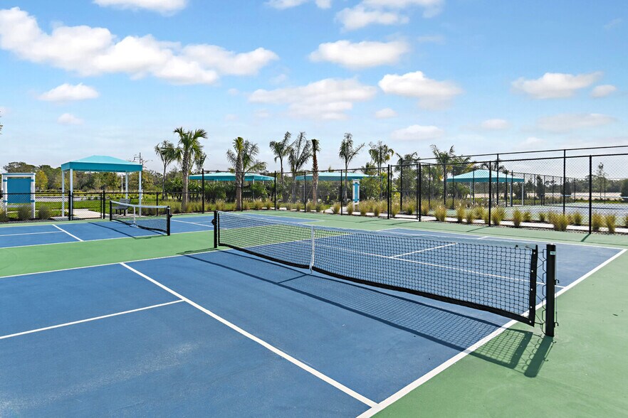 Building Photo - 10182 Crystal Isle Cir