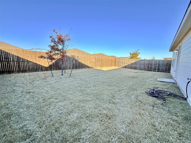 Building Photo - 1524 Avery Pointe Dr