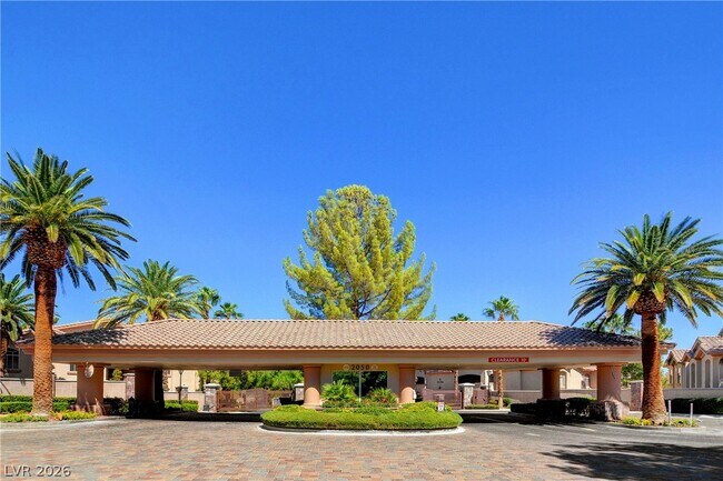 Building Photo - 2050 W Warm Springs Rd