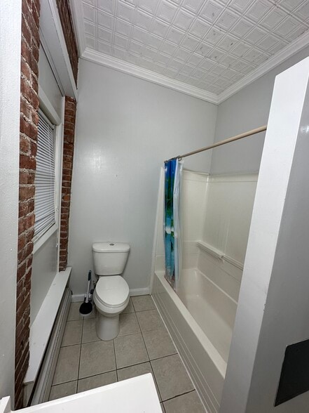 Bathroom - 33 George St