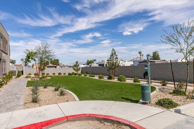 Building Photo - 2024 Lennar-Built Fully Furnished 2BR + Office Space Townhome-Style Condo in Cadence