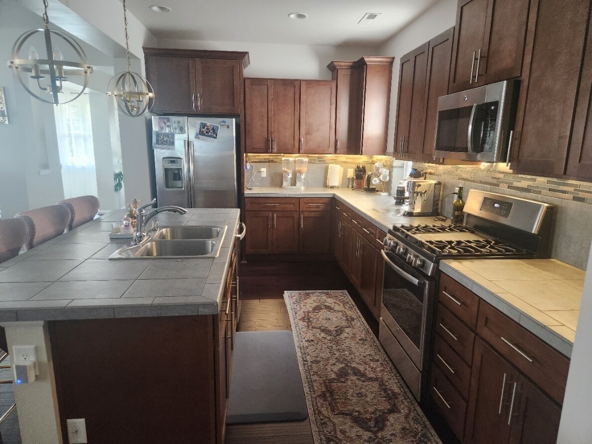 Building Photo - 4425 30th Dr SE