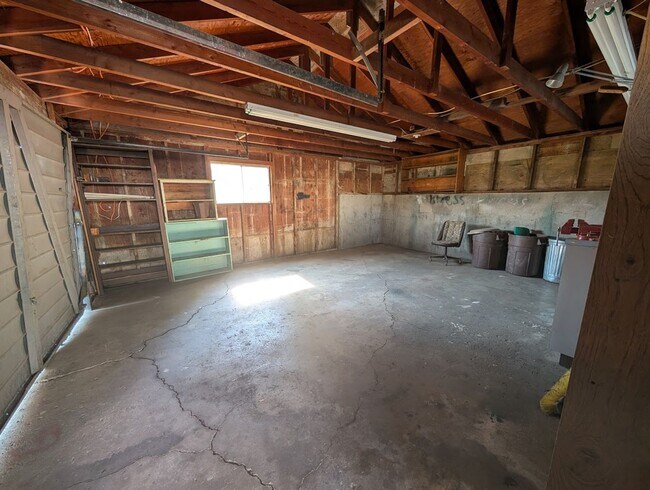 Building Photo - Spacious Horse Property on Thunderhill Roa...