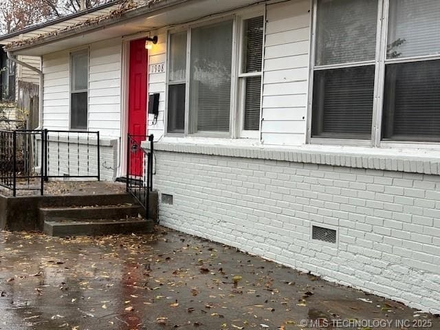 Building Photo - 1908 W 47th Pl