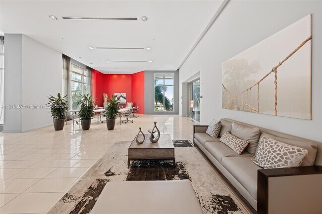 Building Photo - 300 S Biscayne Blvd