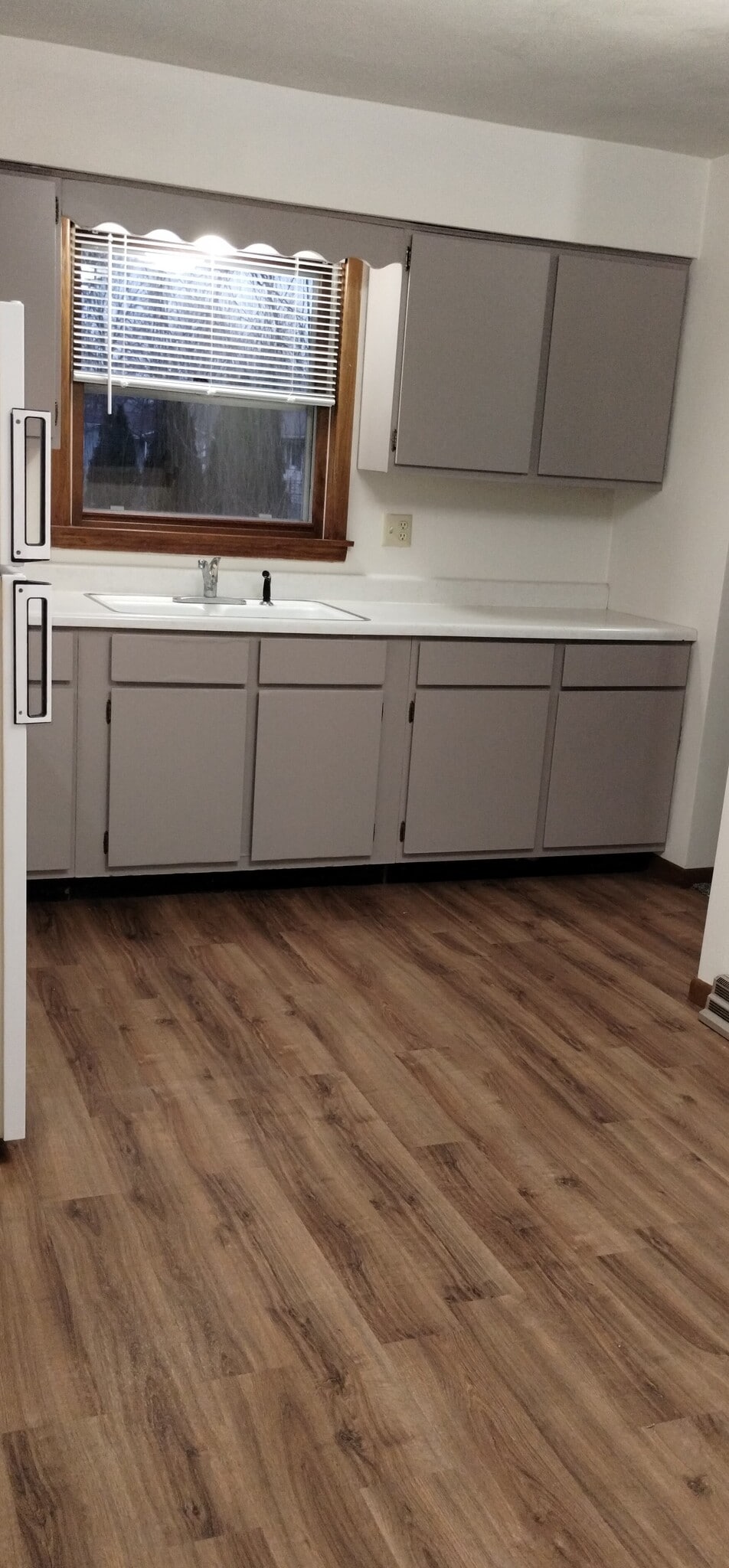 Building Photo - 1825 Ontario Dr