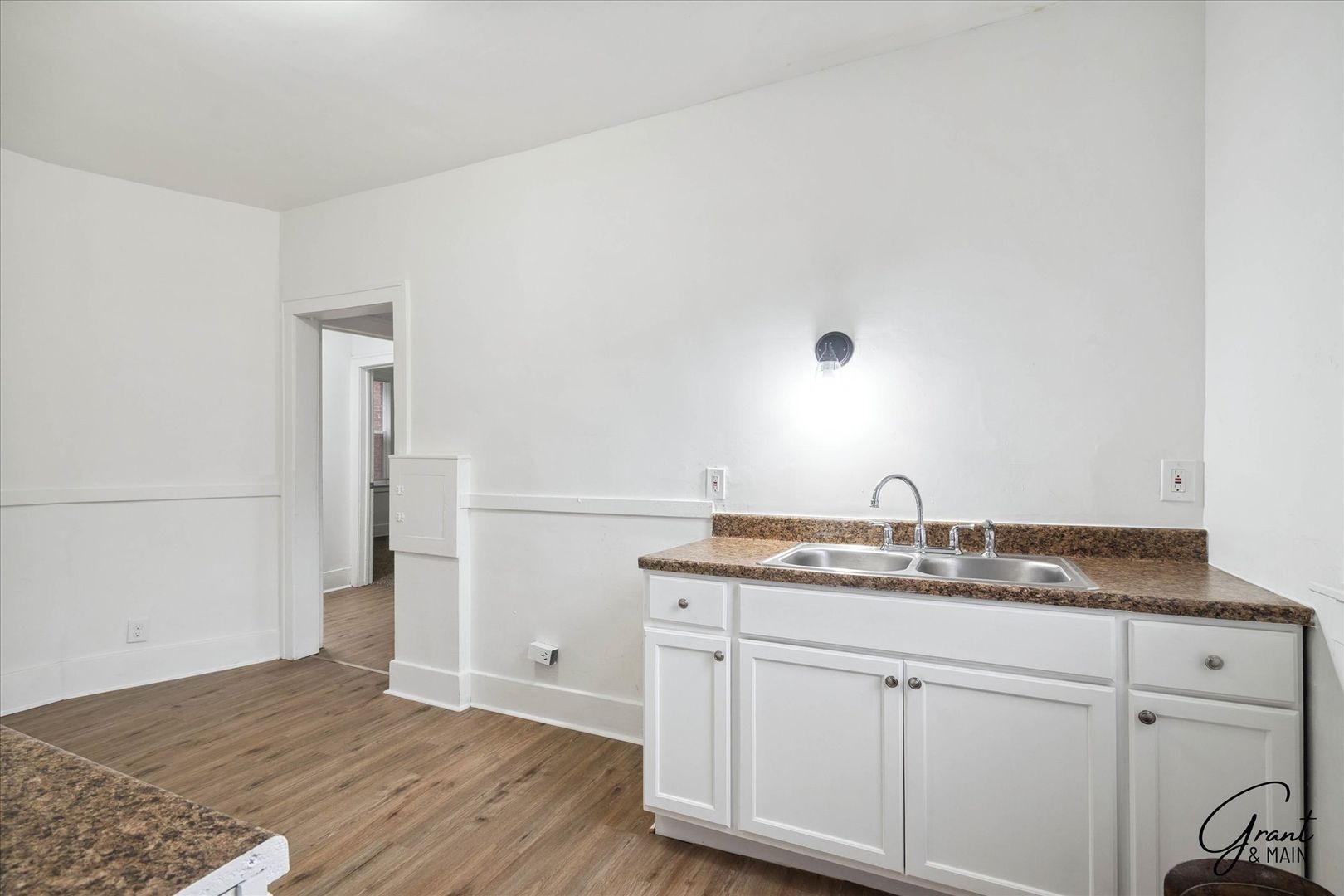 Building Photo - 2433/2435 Pasadena St. -  Missouri Residential Rentals LLC