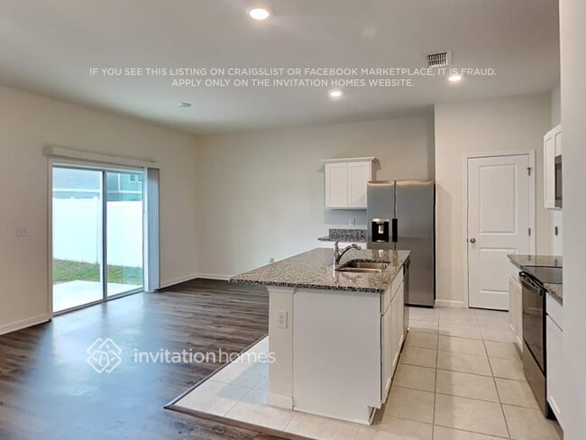 Building Photo - 2261 Litchfield Lp