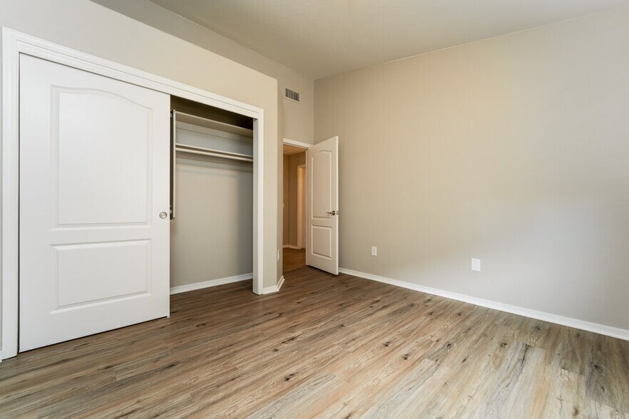 Building Photo - 6797 W Copperwood Way