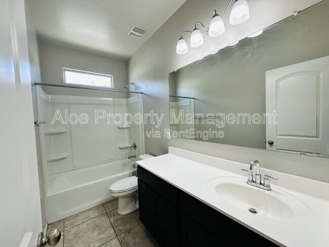 Building Photo - 3066 N Lainey Ln