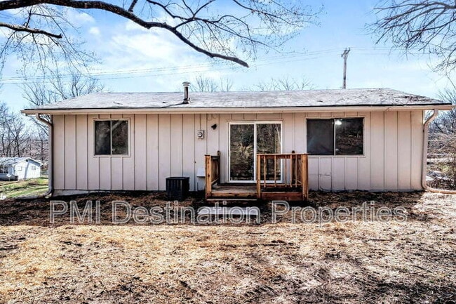 Building Photo - 3542 N 60 St