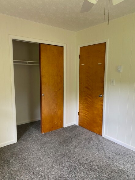 Building Photo - 68 Webb Cove Rd