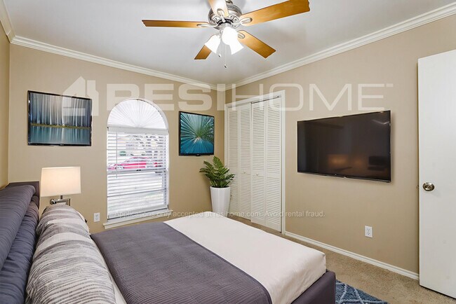 Building Photo - 2917 Rolling Hills Dr