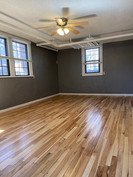 Primary Photo - 1684 Harrison St