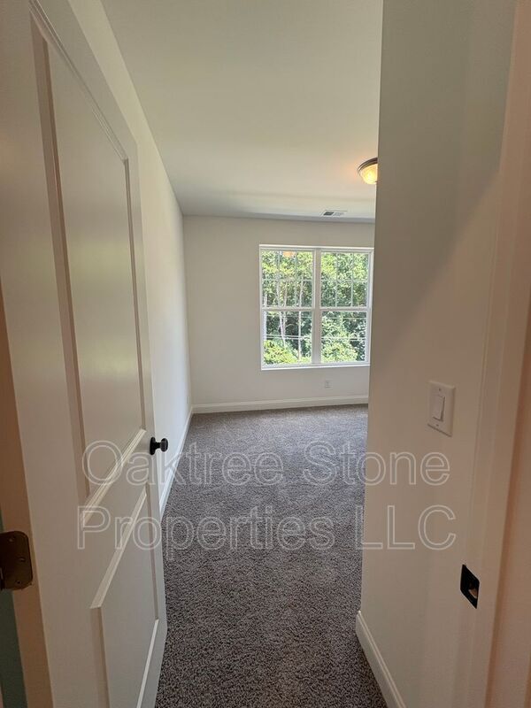 Building Photo - 634 Grove Glen Ct