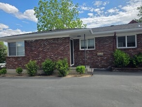 Building Photo - 1227 S Arlington Ave
