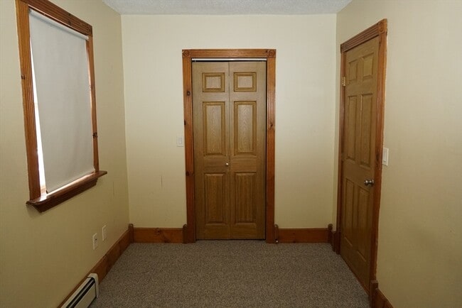 Building Photo - 61 Plain St