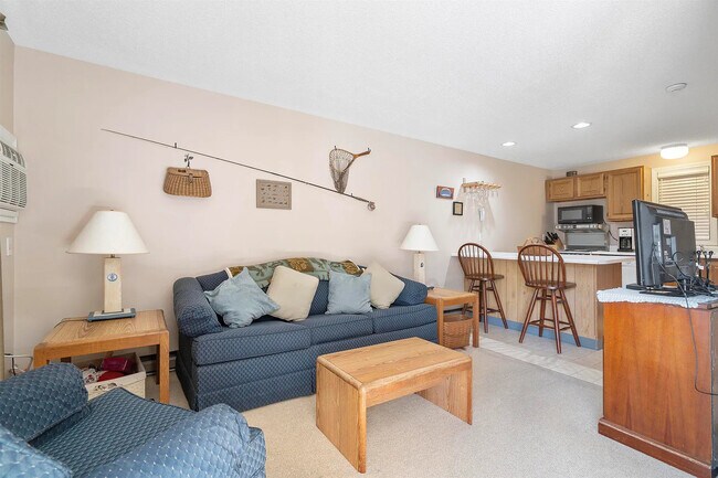 Building Photo - 118 Weirs Rd