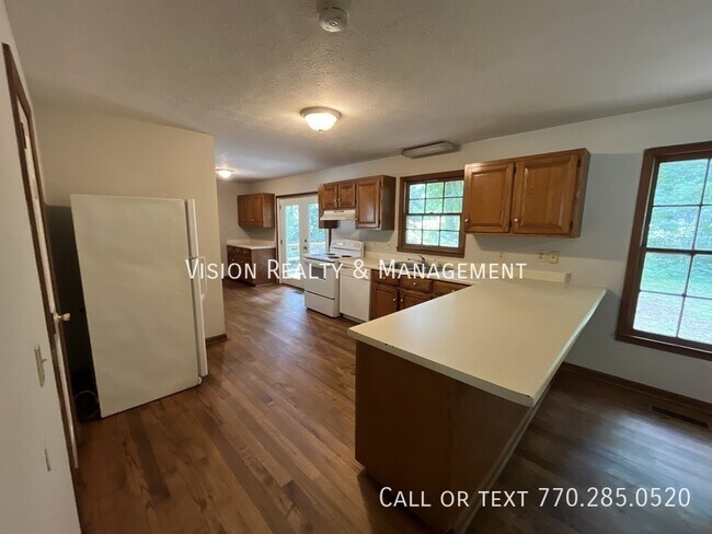 Building Photo - 55 S Greenwood Dr