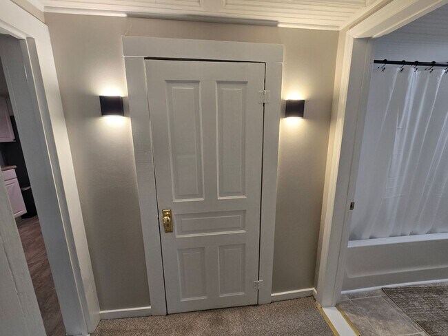 Building Photo - Charming & Low-Maintenance Living Just Steps from Downtown Wendell!