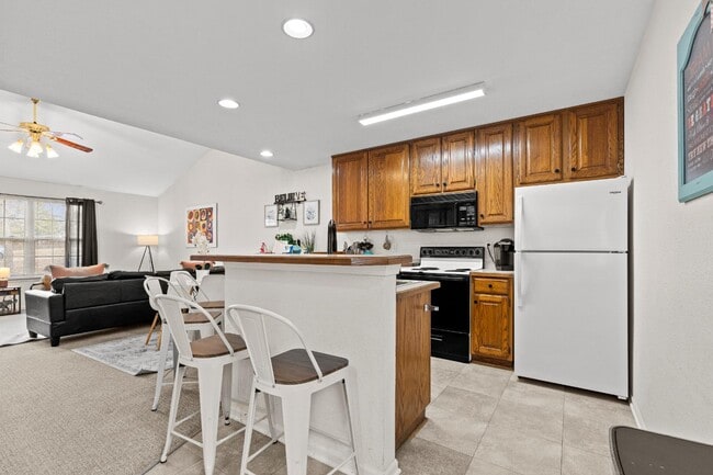Building Photo - 5343 Godas Cir