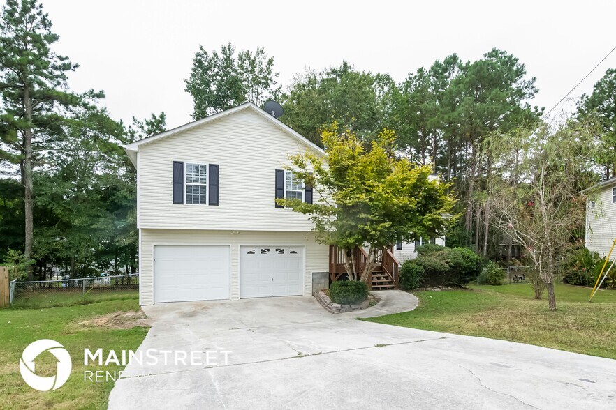 Building Photo - 444 River Trace Dr