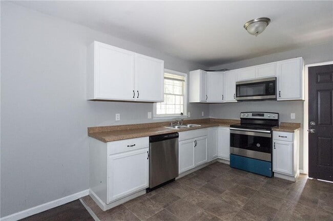 Building Photo - 2974 McGlynn Ct