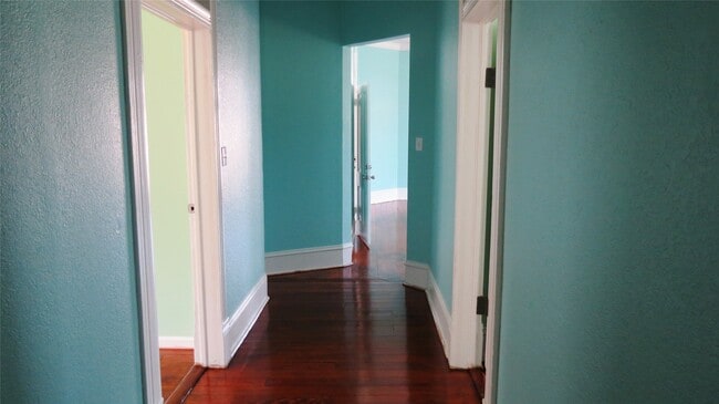 Building Photo - 2809 Avenue H