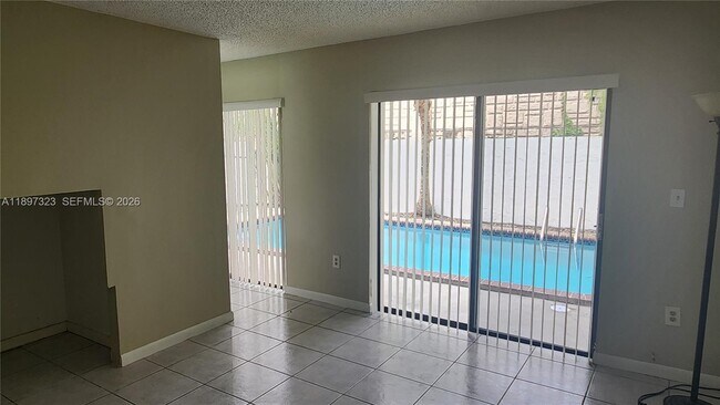 Building Photo - 10628 SW 118th Pl