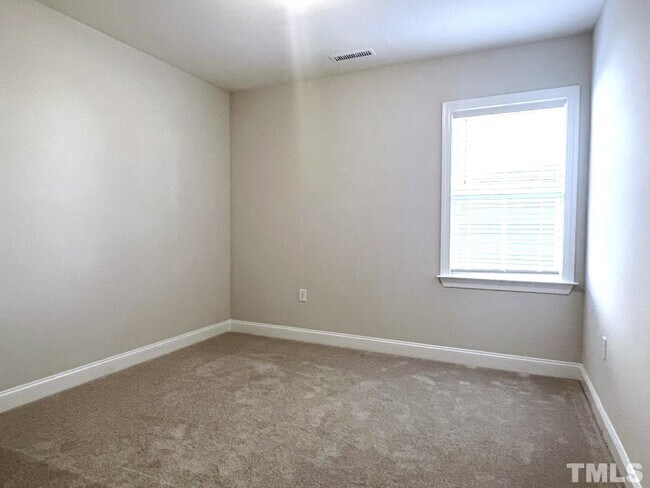 Building Photo - 4 Bedroom Single Family Home for Rent