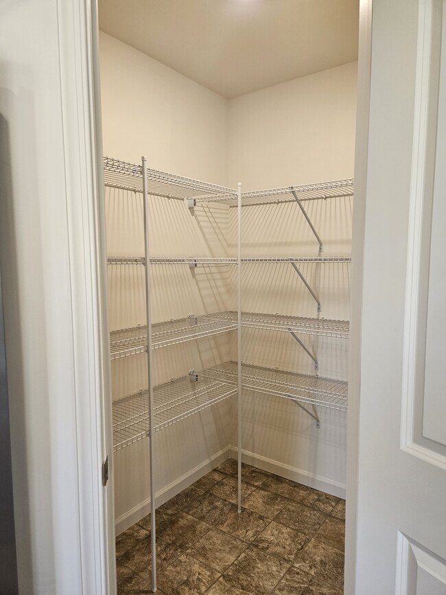 Building Photo - 118 Rhodolite Ln