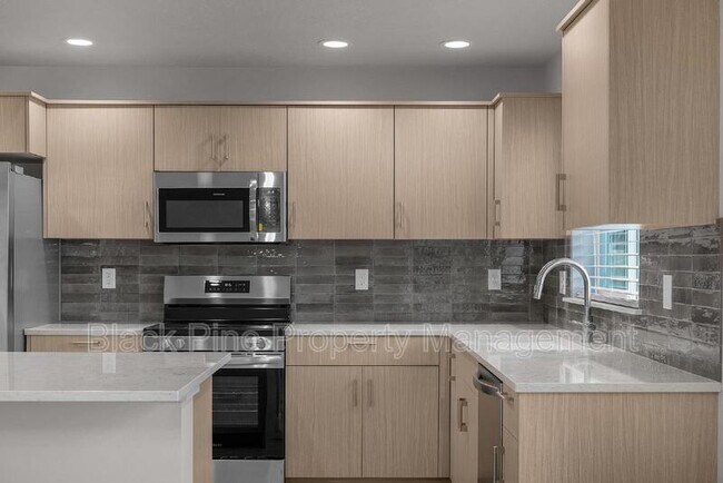 Building Photo - 11116 W Langit St
