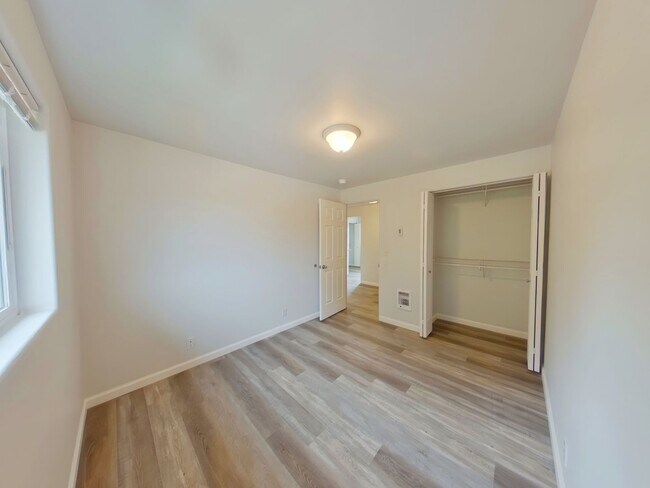 Building Photo - 1990 N 10th St