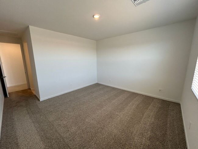 Building Photo - 17449 W Eva St