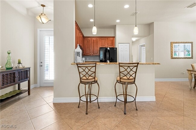 Building Photo - 10535 Carolina Willow Dr