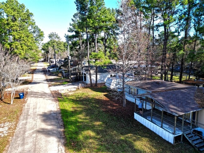 Building Photo - 9638 WARM Spgs