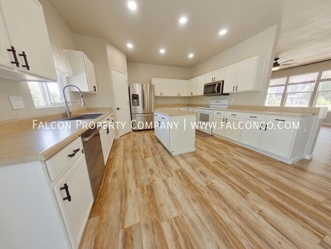 Building Photo - 9345 Hirono Rd