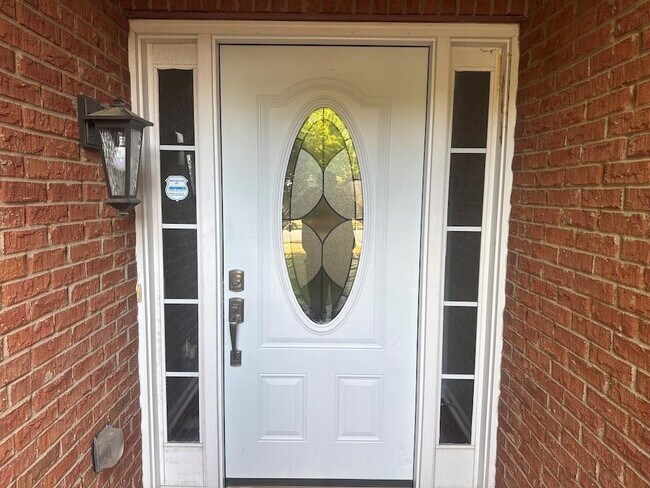 Building Photo - 1925 Heatherton Rd