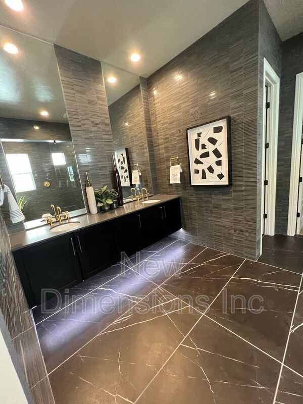 Building Photo - 307 Marewood Ct